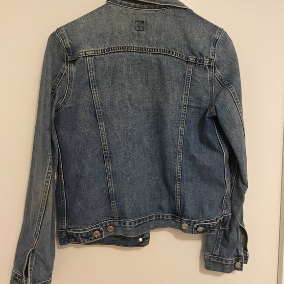 GAP Classic Jean Jacket - Picture 4 of 5